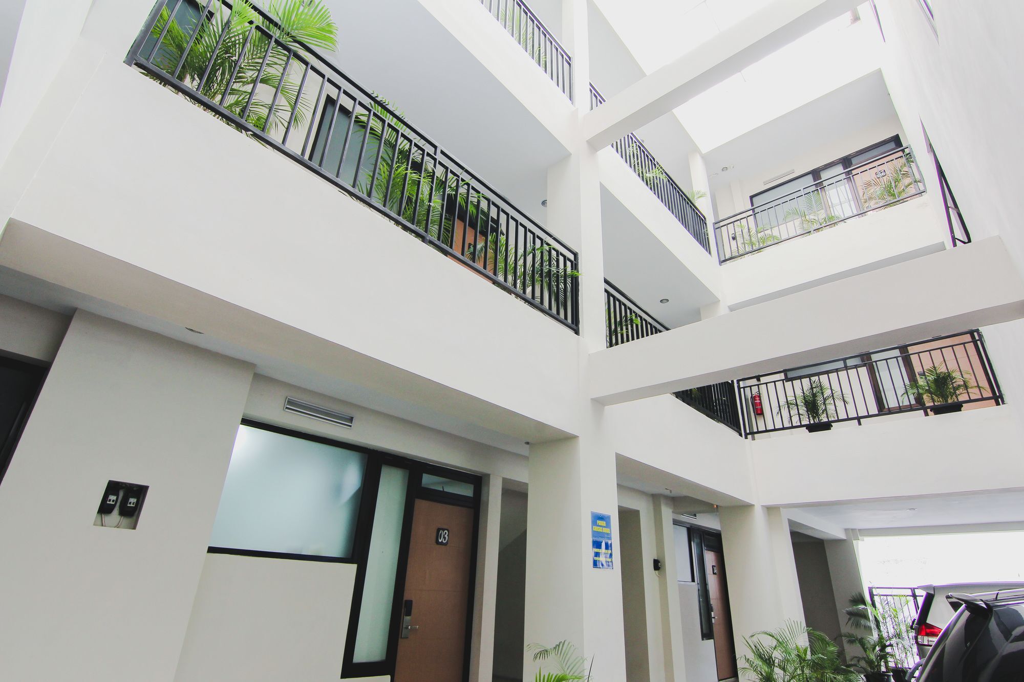 D'Paragon Seturan 3 Maguwo Bagian luar foto